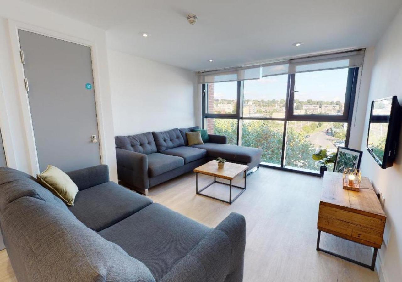 For Students Only Private Bedrooms With Shared Kitchen And Studios At Iq Haywood House In Londres Extérieur photo