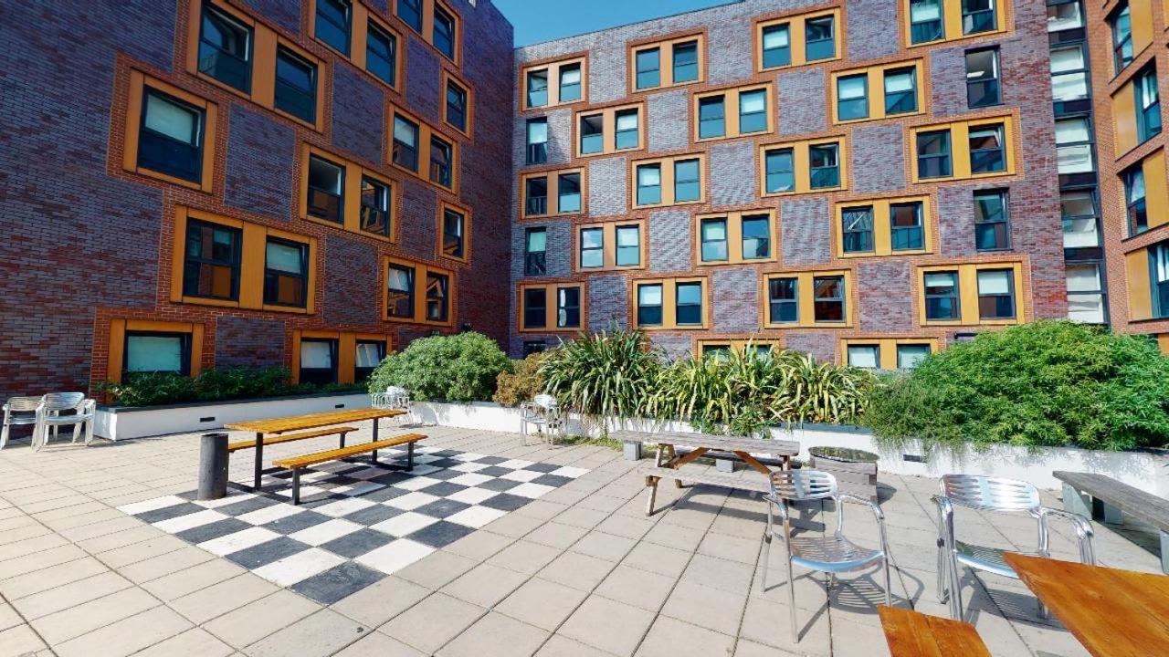 For Students Only Private Bedrooms With Shared Kitchen And Studios At Iq Haywood House In Londres Extérieur photo