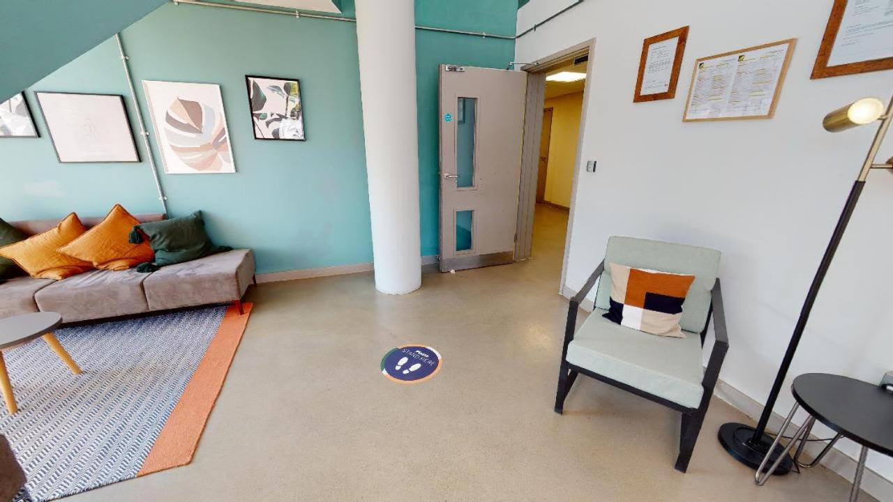 For Students Only Private Bedrooms With Shared Kitchen And Studios At Iq Haywood House In Londres Extérieur photo