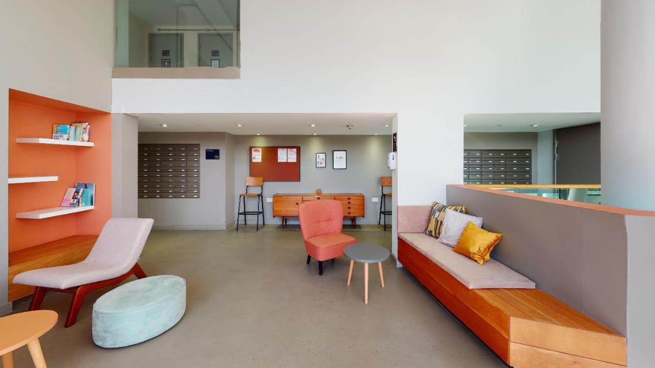 For Students Only Private Bedrooms With Shared Kitchen And Studios At Iq Haywood House In Londres Extérieur photo
